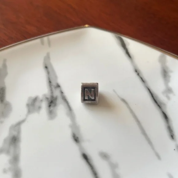 Pandora N Charm - Picture 3 of 5